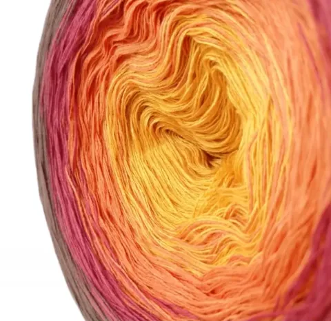 klubíčko s přízí pro šátek Vážky